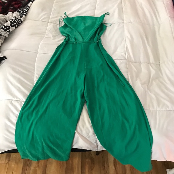 River Island Pants - 🆕 RIVER ISLAND GREEN JUMPSUIT